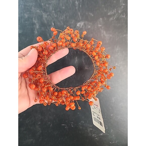 E18HTEEN KARAT Beaded Candle Ring Wreath Set - Picture 3 of 10